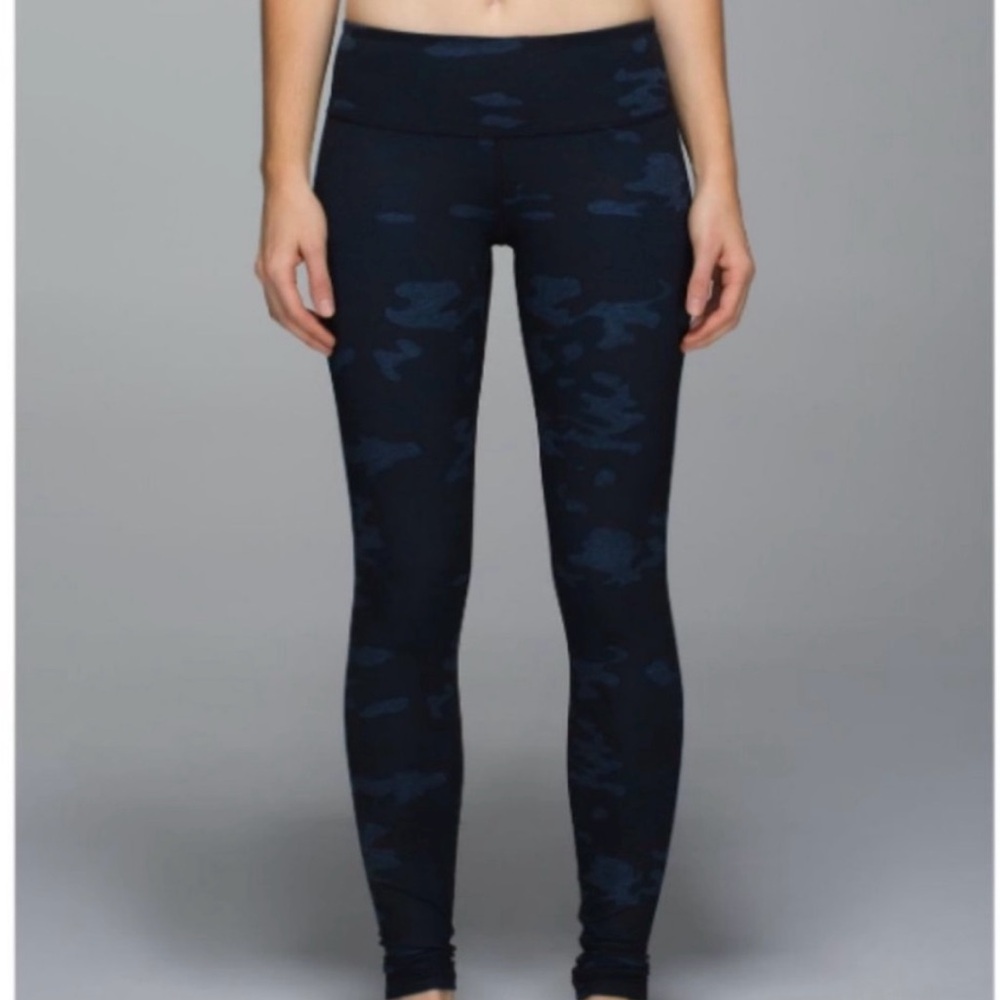 Lululemon Wunder Under Pant *Full On Luon in Lotus Camo Blue 8 - Picture 2 of 7